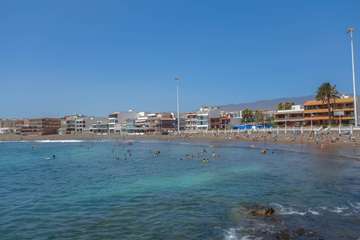 Oleaje en las playas de Telde/Antonio Rico.